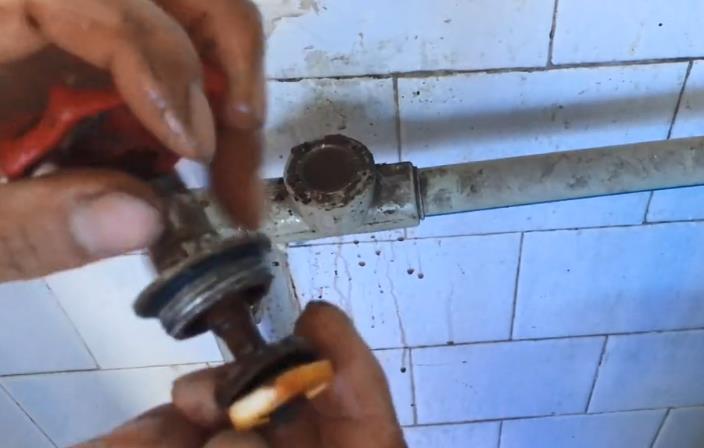 水管閥門拆卸步驟圖，老師傅全程圖解怎么換！