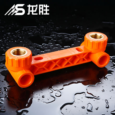 水管接頭全陷在瓷磚里怎么辦?現在有了它真是方便許多! 水管接頭全陷在瓷磚里怎么辦?現在有了它真是方便許多!